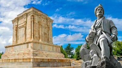 بزرگداشت فردوسی؛ ادای احترام به زبان مادری