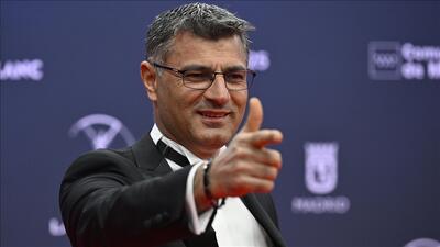 یوسف دیکچ، قهرمان ملی تیراندازی، راهنمای وزرای خارجه ناتو در آنتالیا(فیلم)