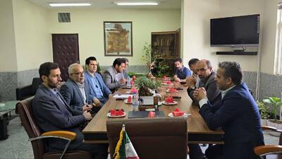 مدیرکل ورزش و جوانان استان اصفهان برای بازدید و گفت و گو با مسئولان راهی دهاقان شد