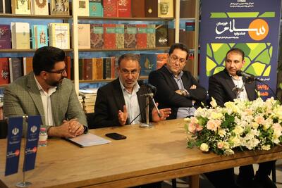 سرپرست روابط عمومی استانداری تاکید کرد: ضرورت خروج از رویکردهای فرمالیته و تقویت ارتباط سازنده دستگاه‌های اجرایی با مردم