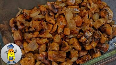 طرز تهیه قارچ سرخ شده ترد و آبدار با پیاز در چند دقیقه