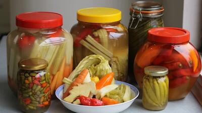 ادویه های مناسب ترشی مخلوط و طرز تهیه آن
