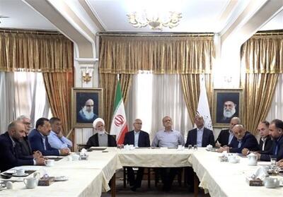  پزشکیان: روند رفع موانع فعالیت‌های اقتصادی تسریع شود