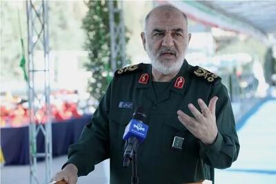 سرلشکر سلامی: آقای رئیس‌جمهور آمریکا! آنچه در عربستان گفتید، یا ناشی از ناآگاهی شما بود، یا ناشی از عملیات روانی فریبکارانه برای ناامیدسازی ملت ایران