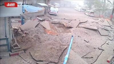 لحظه وحشتناک اصابت موشک به محوطه بیمارستان غزه