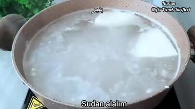 پنیر را در آب جوش بریزید؛ روشی مدرن برای تهیه صبحانه سلطنتی