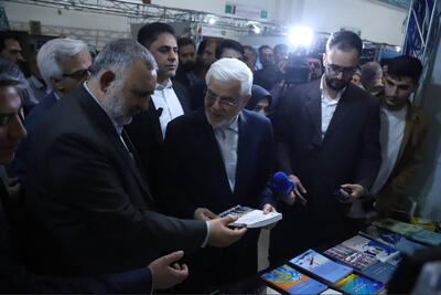 عارف: تامین کاغذ مورد نیاز کتب درسی یک الزام است