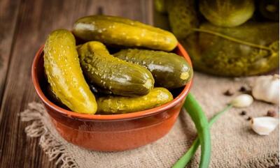 طرز تهیه خیارشور سرکه‌ای و نمکی+ نکات کپک نزدن آن