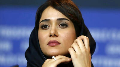 فیلم آواز شکوهمند همایون شجریان با همراهی جذاب پریناز ایزدیار / از دست دل پر میزنی با خنده خنجر میزنی + موزیک ویدیو