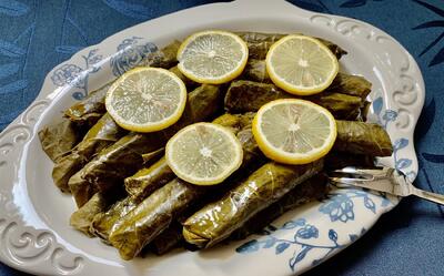 طرز تهیه دلمه ساده خانگی با برگ انگور مرحله به مرحله