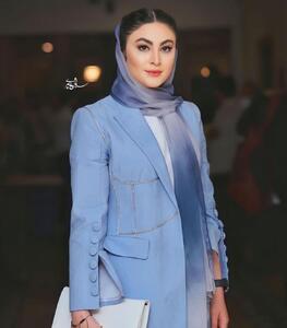 درخشش مریم مومن با استایل تمام‌چرم در فوتوشات جدید تم تولد نقره‌ای و مینی‌کیک خاصش هم سوژه شد!