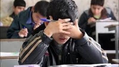 توصیه‌ای برای دانش آموزانی که امتحان دارند و همه چیز را فراموش می‌کنند + فیلم