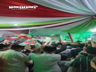 تصاویری از استقبال مردم در مرکز فرهنگی اسلامی اندونزی از قالیباف