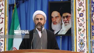 امام جمعه ایلام: نگذاریم دشمن با تفرقه، مسیر پیشرفت کشور را مختل کند