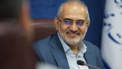 حسینی: رئیسی برای حفظ وحدت خون دل‌ خورد اما منازعات را به رسانه نکشید