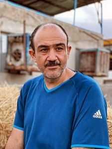 عکس مهران غفوریان با ریش سفید در آغوش حیایی توجه هم را جلب کرد/ بازیگران سینما ایران در حال پیر شدن