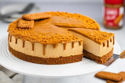 طرز تهیه چیز کیک لوتوس خوشمزه و خانگی + ویدئو