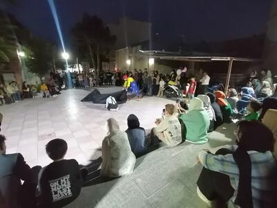 لزوم حمایت جدی از هنرمندان تئاتر شهرستان‌ها