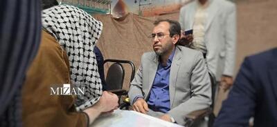 میز خدمت دادگستری خوزستان در نماز جمعه اهواز برگزار شد