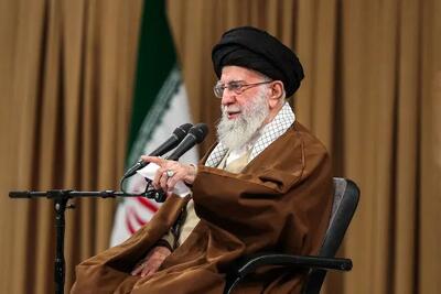 جمعی از معلمان به دیدار رهبری می‌روند