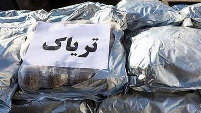 ۱۰ کیلو تریاک در یک دستگاه پژو در شاهین‌شهر کشف شد