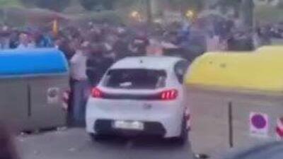یک زن هواداران این تیم را وحشیانه و غیرقابل باور زیر گرفت!