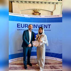 درخشش عضو انجمن سفیران علم گستر در رویداد بین المللی اختراعات رومانی