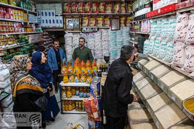 برنج پاکستانی در کیسه های طارم و هاشمی در تهران