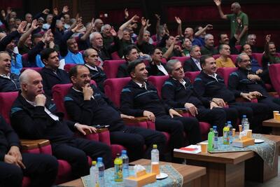 برگزاری افتتاحیه دومین دوره المپیاد ورزشی بازنشستگان بانک ملی ایران/ تاکید مدیران ارشد بانک بر ایجاد بستر‌های مناسب برای گسترش ورزش و ایجاد سلامتی و بهبود معیشت کارکنان | اقتصاد24