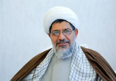 انسانِ شهادت طلب، هرگز میدان را برای دشمن خالی نمی‌کند