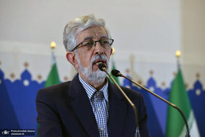 حدادعادل: ناامیدی سلاح دشمن است/ناامیدی ضربه‌های زیادی به ما زده، مانند آنچه در حمله مغول اتفاق افتاد/امید ریشه استقلال است، ملتی که امید نداشته باشد، استقلال پیدا نمی‌کند/سعی می‌کنند افکار مردم را مدیریت کنند، از هیچ جنبه مثبتی از ملت ایران صحبت نمی‌کنند