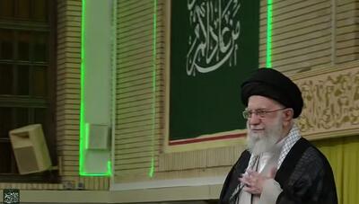 ببینید |  هم‌اکنون؛ ورود رهبر انقلاب به حسینیه امام خمینی(ره) و آغاز دیدار هزاران نفر از معلمان سراسر کشور. ۱۴۰۴/۲/۲۷