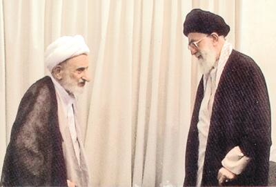 در اواخر عمر با پیامی به رهبری خطری مهم و جدی را اطلاع دادند
