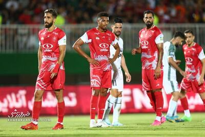 عبارت  بدون تیم  مقابل نام مدافع پرسپولیس در ترانسفرمارکت! - پارس فوتبال