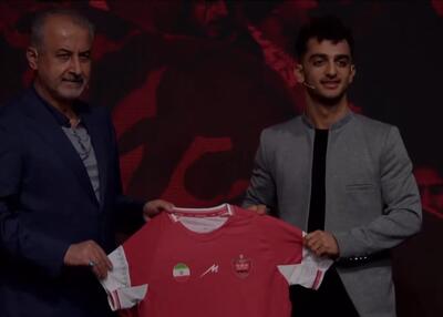 فخریان: مادرم آرزو داشت لباس پرسپولیس را بپوشم - پارس فوتبال
