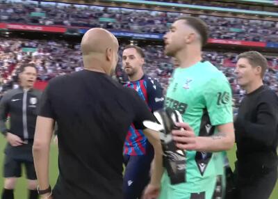 درگیری پپ و هندرسون در پایان بازی فینال FA CUP - پارس فوتبال