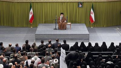 آغاز دیدار جمعی از معلمان کشور با رهبر انقلاب | رویداد24