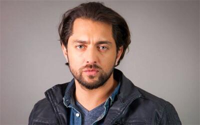 شیطنت و خرابکاری پسر بامزه بهرام رادن در خانه‌اش + فیلم