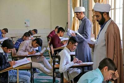حوزه علمیه نباید در گذشته متوقف بماند | هشدار نسبت به خطر تحجر و تقدس‌نمایی در برخی محافل حوزوی