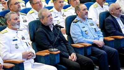 ارتباط برخط پزشکیان با ناوشکن دنا و زیردریایی فاتح - شهروند آنلاین