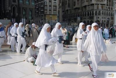 تکلیف بانوان در طواف هنگام برخورد با نامحرم چیست؟ + نظر مرجع تقلید