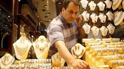 سقوط قیمت‌ها در بازار سکه و طلا  + قیمت  ها در بازار امروز ۲۸ اردیبهشت ۱۴۰۴