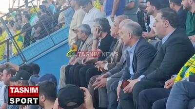 ببینید؛ حضور مجتبی جباری برای تماشا و آنالیز بازی صنعت نفت مقابل آریو