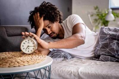 اگر صبح ها اینطور از خواب بیدار می‌شوید، سلامتتان در خطر است!