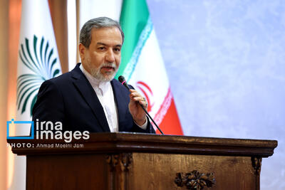 عراقچی: اجازه ندهیم آینده منطقه ما در اتاق‌های فکر قدرت‌های فرامنطقه‌ای شکل بگیرد