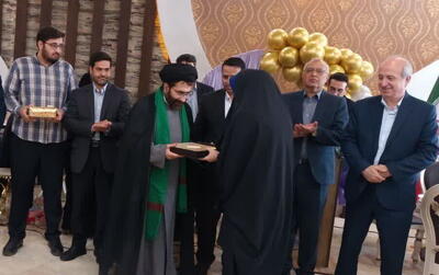 فرهنگیان برتر عرصه‌های علمی و فرهنگی در فشافویه تجلیل شدند