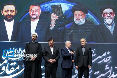 شهید رئیسی با تواضع و خستگی‌ناپذیری ملت ایران را شیفته خود کرد