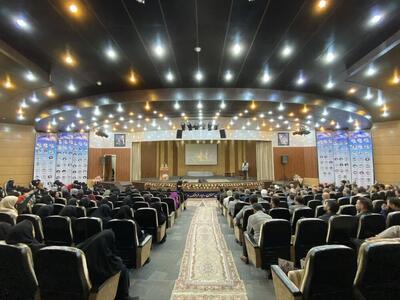 معلمانی که زبانِ دل را جایگزین کلمات می‌کنند