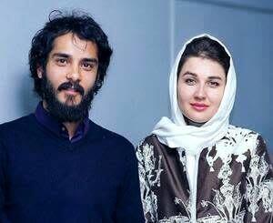 گلوریا هاردی و همسرش ساعد سهیلی کنار برج ایفل