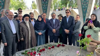 آئین بزرگداشت حکیم عمرخیام نیشابوری آغاز شد